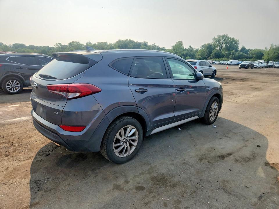 2018 Hyundai Tucson მანქანა იყიდება აუქციონზე, vin: KM8J3CA44JU627871, აუქციონის ნომერი: 63654006