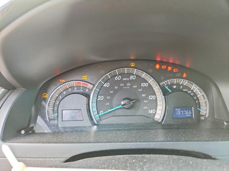 2013 Toyota Camry მანქანა იყიდება აუქციონზე, vin: 4T1BF1FK2DU648066, აუქციონის ნომერი: 64187306