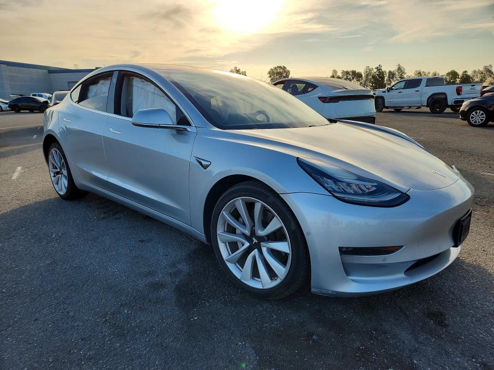 Auction sale of the 2018 Tesla Model 3, vin: 5YJ3E1EA9JF053451, lot number: 64148086