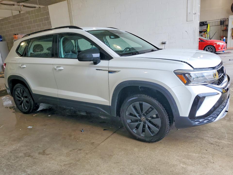 Продаж на аукціоні авто 2024 Volkswagen Taos, vin: 3VV5X7B24RM132182, номер лоту: 64078326