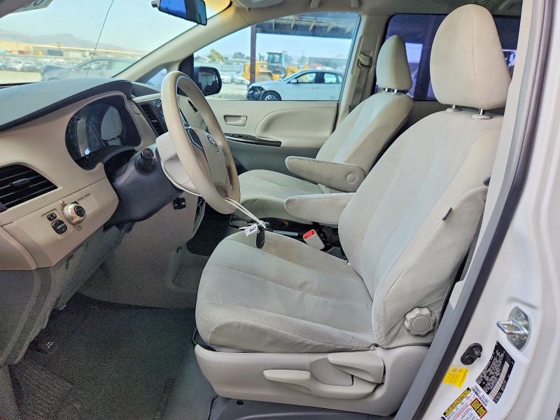 Aukcja sprzedaży 2012 Toyota Sienna, vin: 5TDKA3DC1CS015877, numer aukcji: 65941486
