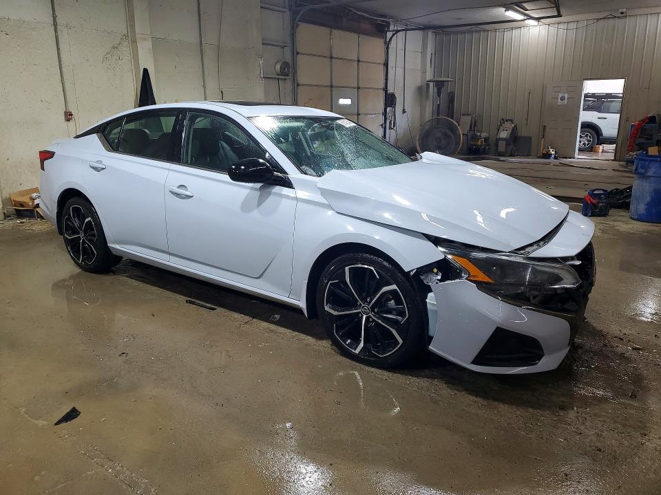2023 Nissan Altima მანქანა იყიდება აუქციონზე, vin: 1N4BL4CV5PN383256, აუქციონის ნომერი: 65742246