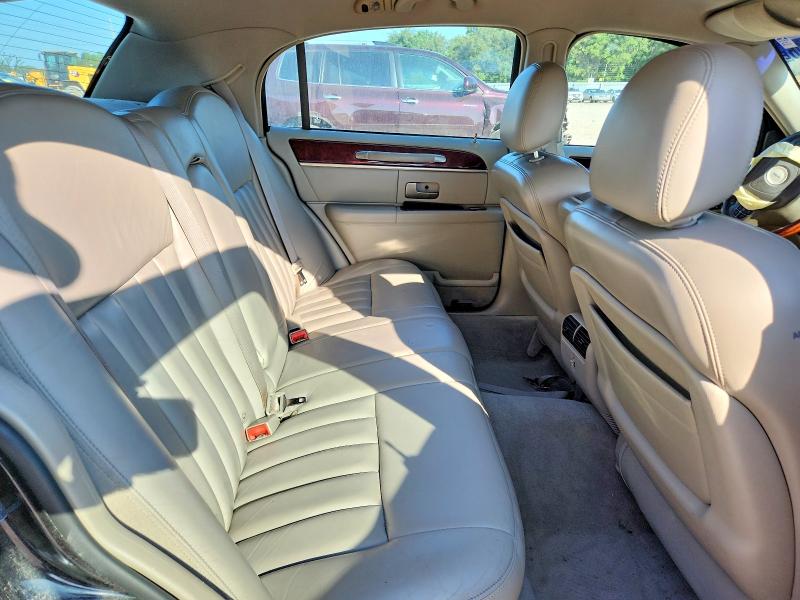 Auction sale of the 2003 Lincoln Town Car, vin: 1LNHM81W13Y612265, lot number: 66650006