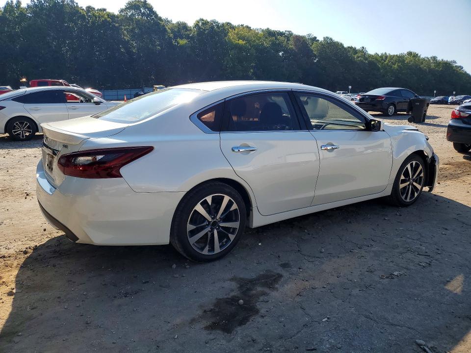 Aukcja sprzedaży 2017 Nissan Altima, vin: 1N4AL3AP0HC296968, numer aukcji: 64958966
