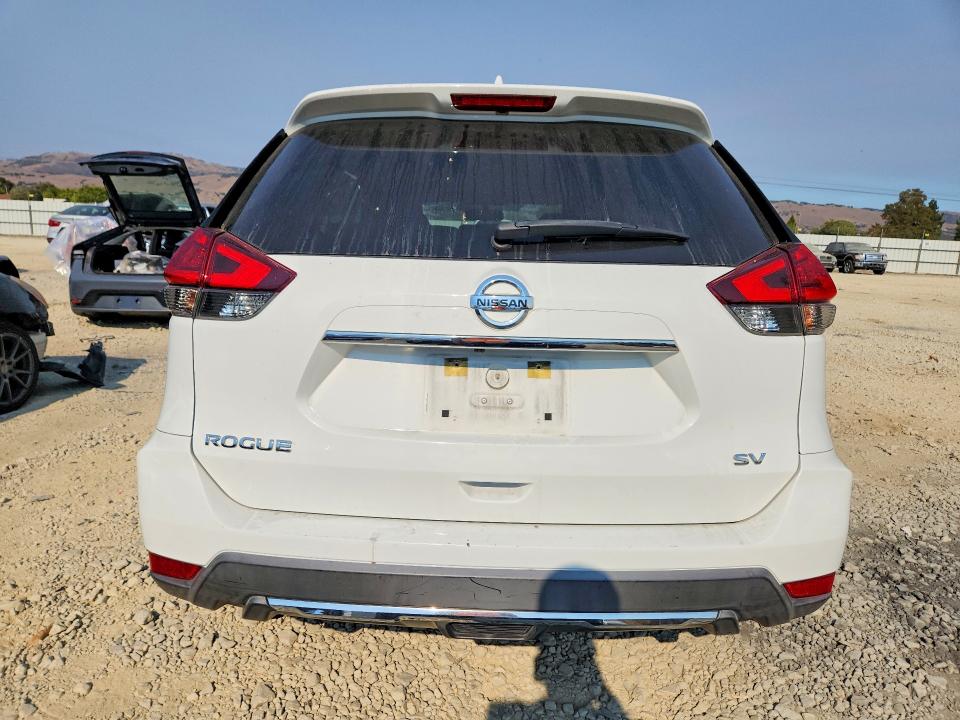 66384066 :رقم المزاد ، KNMAT2MT0HP561314 vin ، 2017 Nissan Rogue مزاد بيع