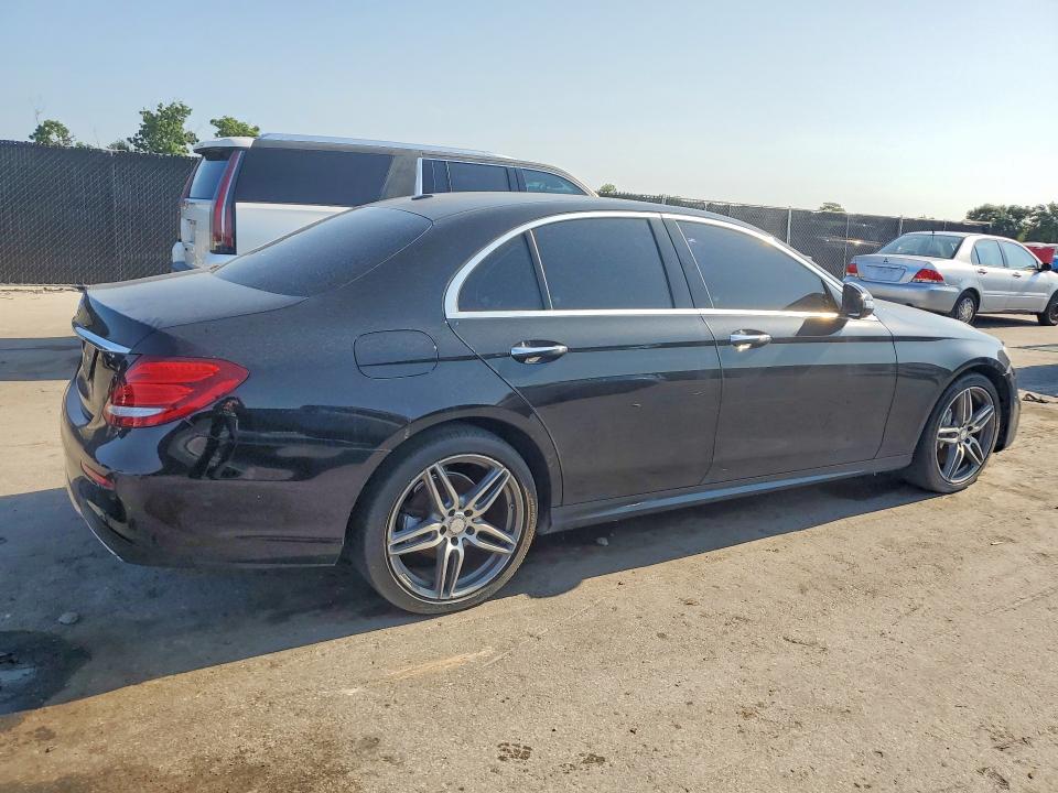 65234996 :رقم المزاد ، WDDZF4JB4HA055978 vin ، 2017 Mercedes-benz E مزاد بيع