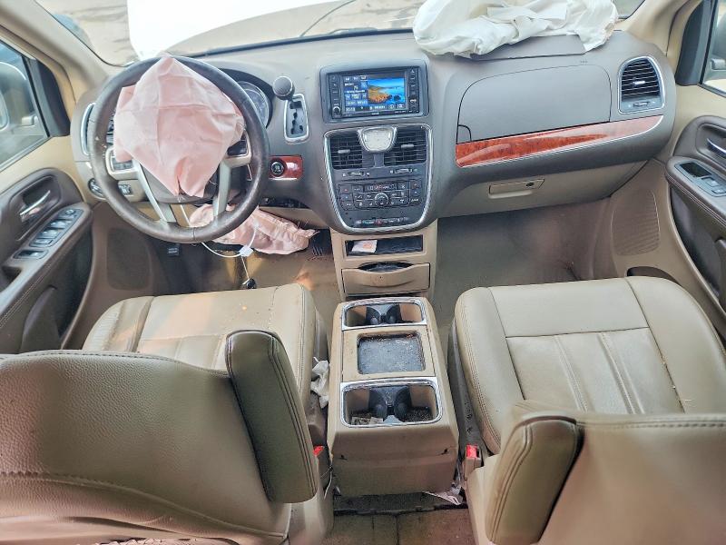 64475856 :رقم المزاد ، 2C4RC1BG7FR617814 vin ، 2015 Chrysler Town & Country مزاد بيع