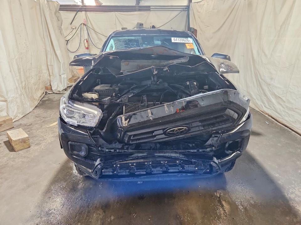64128626 :رقم المزاد ، 3TYSX5EN4MT007448 vin ، 2021 Toyota Tacoma مزاد بيع