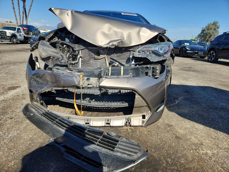 Продаж на аукціоні авто 2017 Toyota Corolla, vin: 5YFBURHE5HP712796, номер лоту: 66829076
