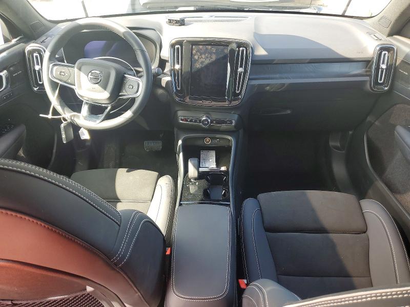 2023 Volvo C40 მანქანა იყიდება აუქციონზე, vin: YV4ED3GM1P2058232, აუქციონის ნომერი: 64910996