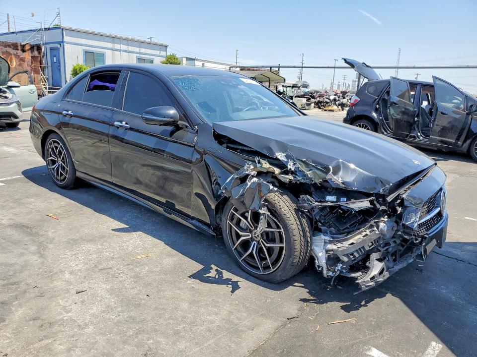 2022 Mercedes-benz E მანქანა იყიდება აუქციონზე, vin: W1KZF8DB1NB059141, აუქციონის ნომერი: 64617866