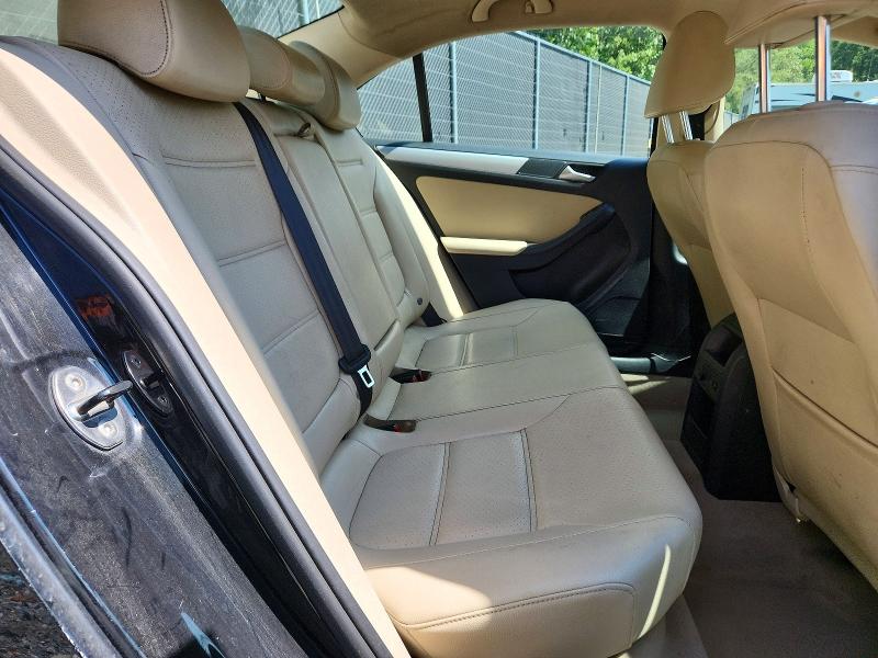 66308776 :رقم المزاد ، 3VWBP7AJ0DM288588 vin ، 2013 Volkswagen Jetta مزاد بيع