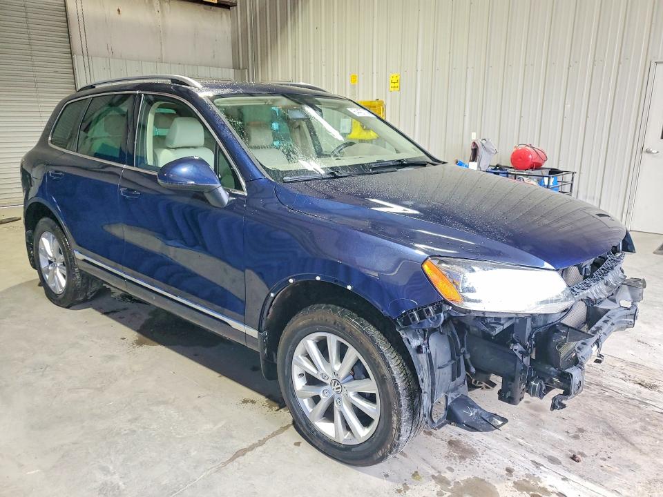 Продаж на аукціоні авто 2014 Volkswagen Touareg, vin: WVGEF9BP1ED013631, номер лоту: 64427736