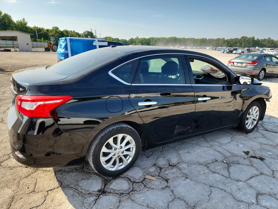 Продажа на аукционе авто 2018 Nissan Sentra, vin: 3N1AB7AP5JY260276, номер лота: 65590126