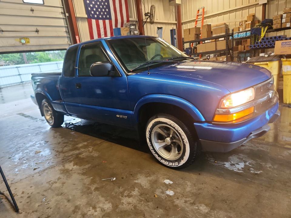 64696206 :رقم المزاد ، 1GCCS1955Y8241724 vin ، 2000 Chevrolet S Truck مزاد بيع