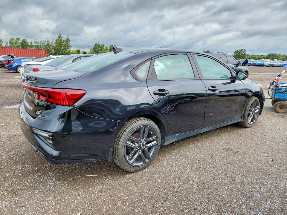 2021 Kia Forte მანქანა იყიდება აუქციონზე, vin: 3KPF24AD3ME364990, აუქციონის ნომერი: 66264716