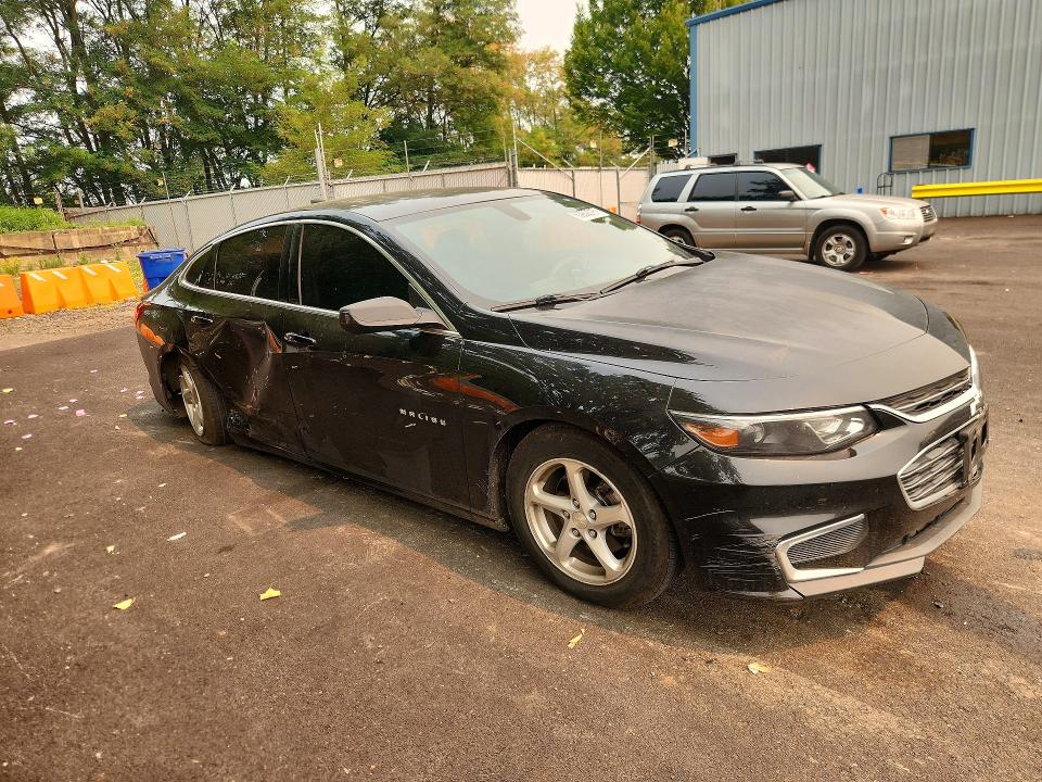 63902016 :رقم المزاد ، 1G1ZB5ST9HF246438 vin ، 2017 Chevrolet Malibu مزاد بيع