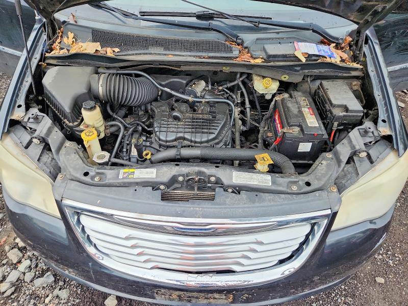 63235796 :رقم المزاد ، 2C4RC1BG1DR682591 vin ، 2013 Chrysler Town & Country مزاد بيع