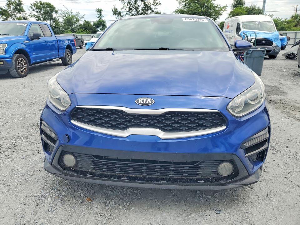 66070326 :رقم المزاد ، 3KPF24AD8ME341379 vin ، 2021 Kia Forte مزاد بيع