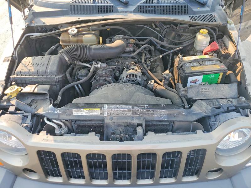 2005 Jeep Liberty მანქანა იყიდება აუქციონზე, vin: 1J4GL48K95W677419, აუქციონის ნომერი: 63764686