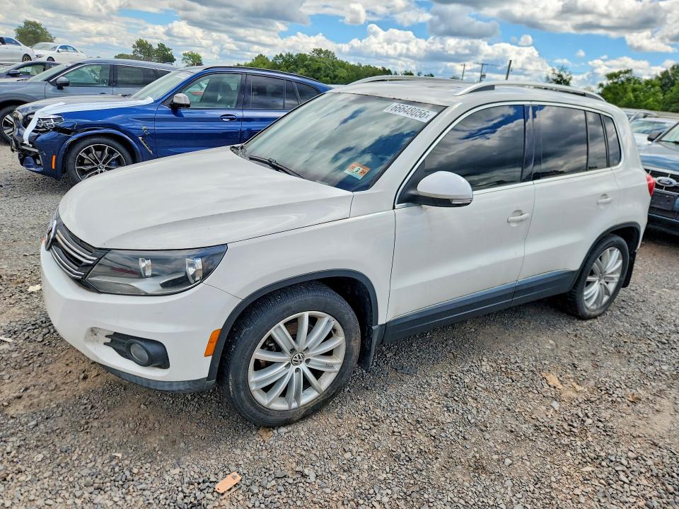 Auction sale of the 2013 Volkswagen Tiguan, vin: WVGBV7AX8DW545165, lot number: 66648056