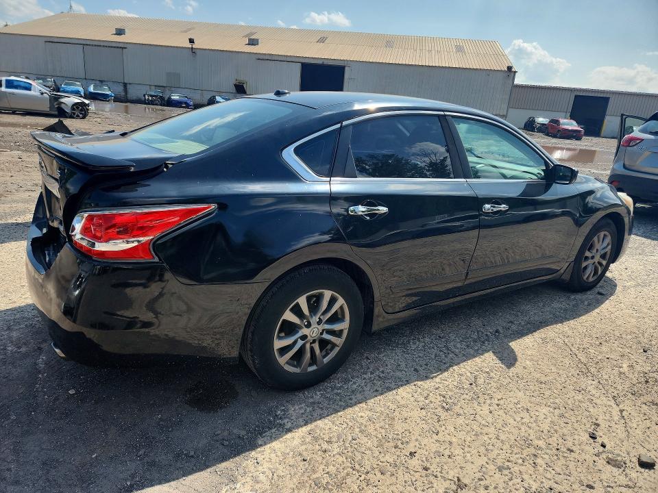 64607536 :رقم المزاد ، 1N4AL3AP0FN923511 vin ، 2015 Nissan Altima مزاد بيع