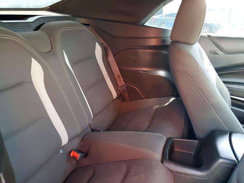 65489276 :رقم المزاد ، 1G1FF3D76J0125273 vin ، 2018 Chevrolet Camaro مزاد بيع