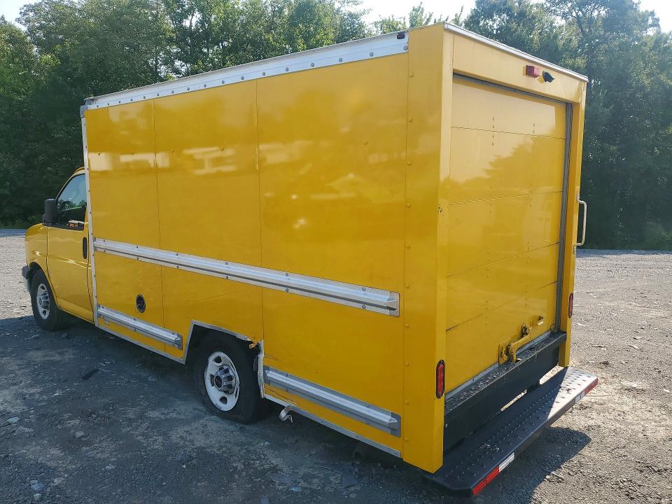 63763456 :رقم المزاد ، 1GD07RFP7N1164668 vin ، 2022 Gmc Savana مزاد بيع