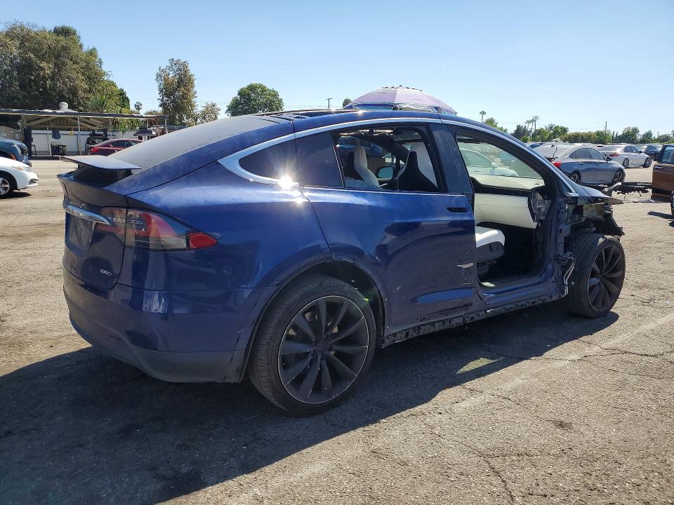 Продаж на аукціоні авто 2018 Tesla Model X, vin: 5YJXCAE27JF115946, номер лоту: 65482166