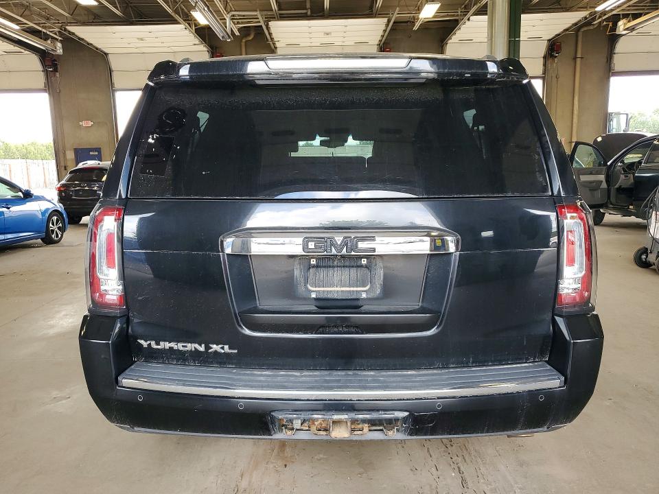 Продажа на аукционе авто 2017 Gmc Yukon Xl, vin: 1GKS2HKJXHR261946, номер лота: 66721996