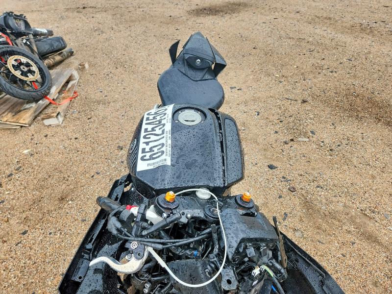 65125456 :رقم المزاد ، JYARM38E3SA020779 vin ، 2025 Yamaha Yzfr7 مزاد بيع