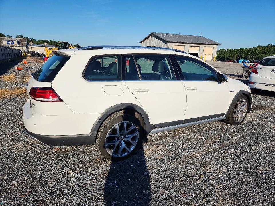 62933376 :رقم المزاد ، 3VWM17AU8KM505323 vin ، 2019 Volkswagen Golf Alltrack مزاد بيع
