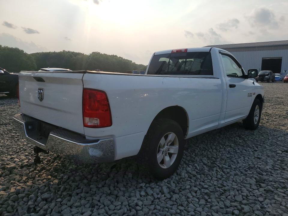 64881036 :رقم المزاد ، 3C6JR6DTXFG531431 vin ، 2015 Ram 1500 مزاد بيع
