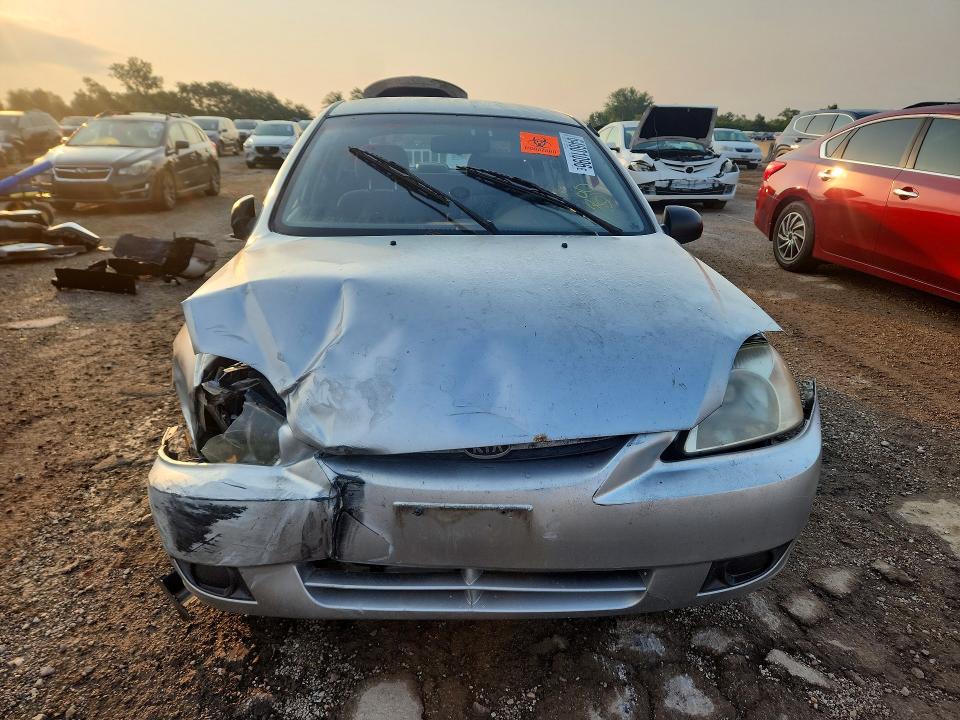 64601096 :رقم المزاد ، KNADC165936131590 vin ، 2003 Kia Rio مزاد بيع