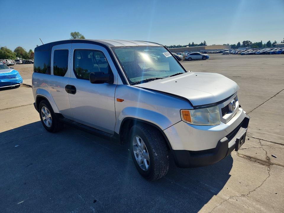 66038146 :رقم المزاد ، 5J6YH2H76BL003859 vin ، 2011 Honda Element مزاد بيع