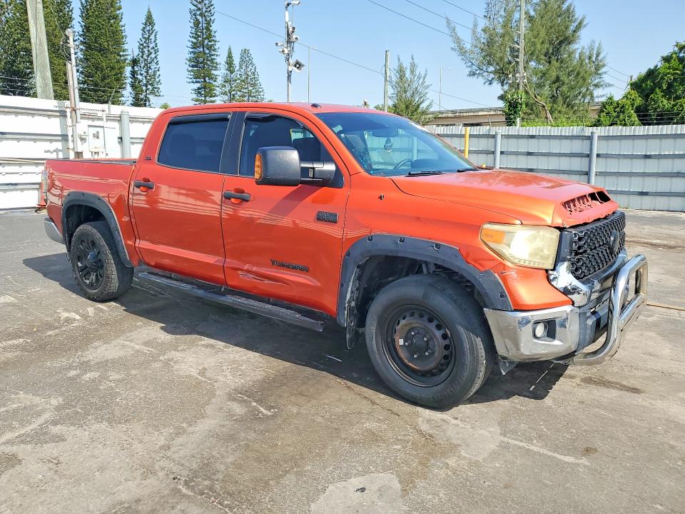 Auction sale of the 2018 Toyota Tundra, vin: 5TFDW5F11JX761965, lot number: 65352936