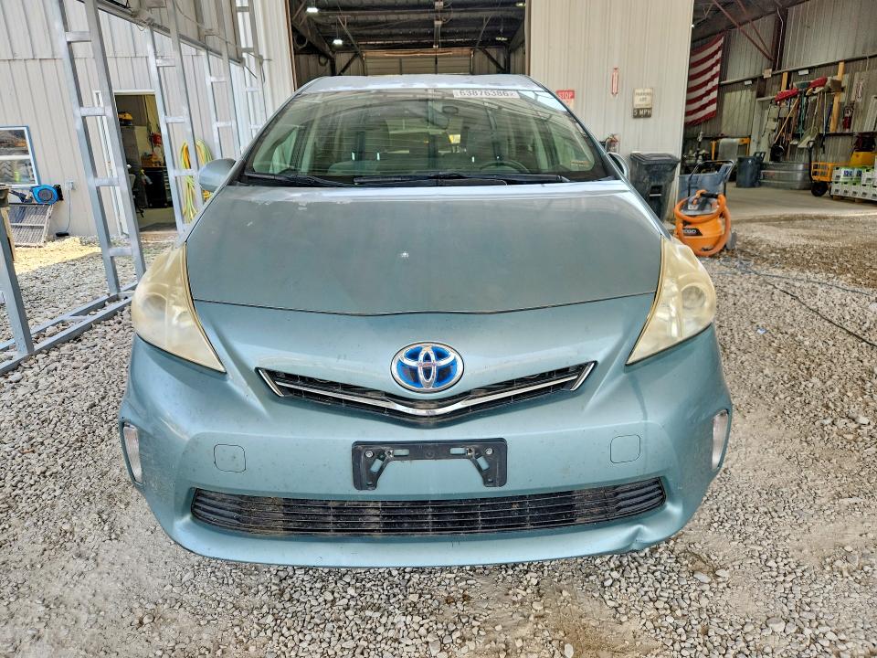 63876386 :رقم المزاد ، JTDZN3EU8D3211294 vin ، 2013 Toyota Prius V مزاد بيع
