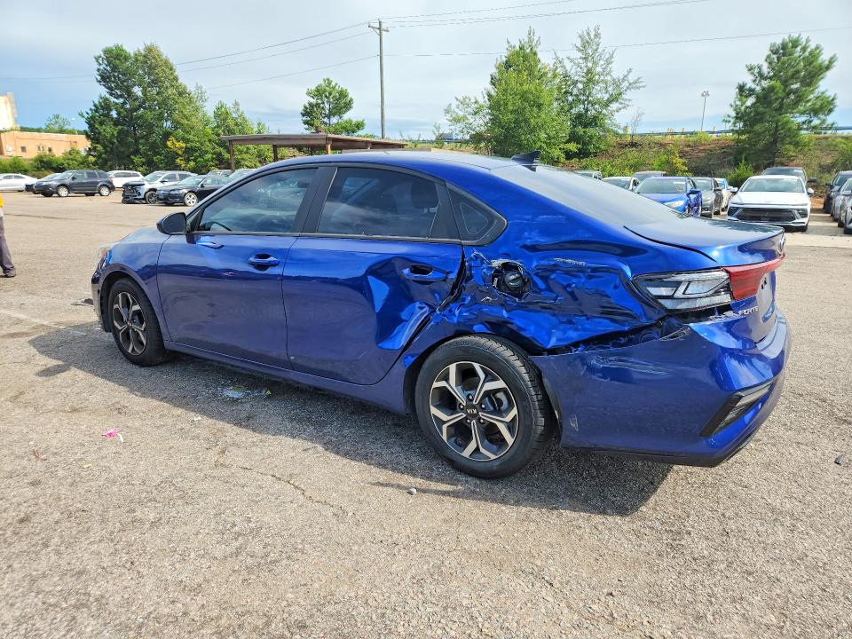 2020 Kia Forte მანქანა იყიდება აუქციონზე, vin: 3KPF24AD1LE213421, აუქციონის ნომერი: 64527746