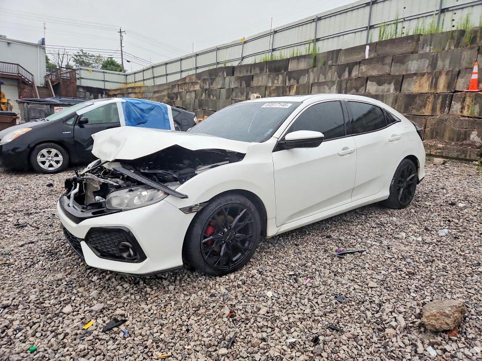 64917146 :رقم المزاد ، SHHFK7H59HU220200 vin ، 2017 Honda Civic مزاد بيع