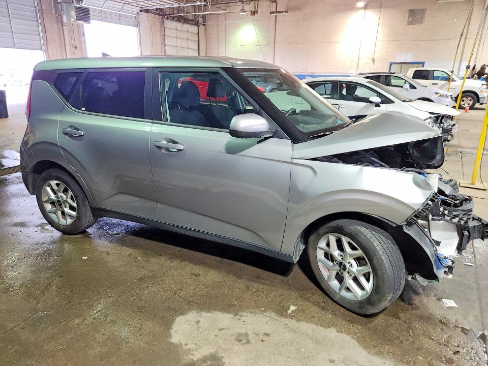66495526 :رقم المزاد ، KNDJ23AU1P7861688 vin ، 2023 Kia Soul مزاد بيع