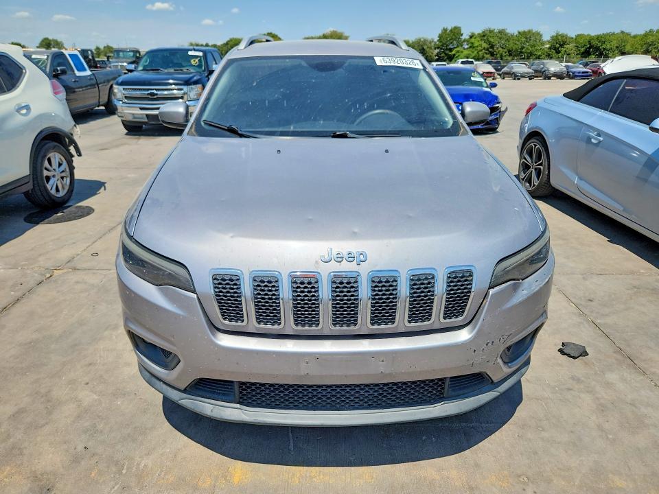 63920326 :رقم المزاد ، 1C4PJLCB3KD164851 vin ، 2019 Jeep Cherokee مزاد بيع