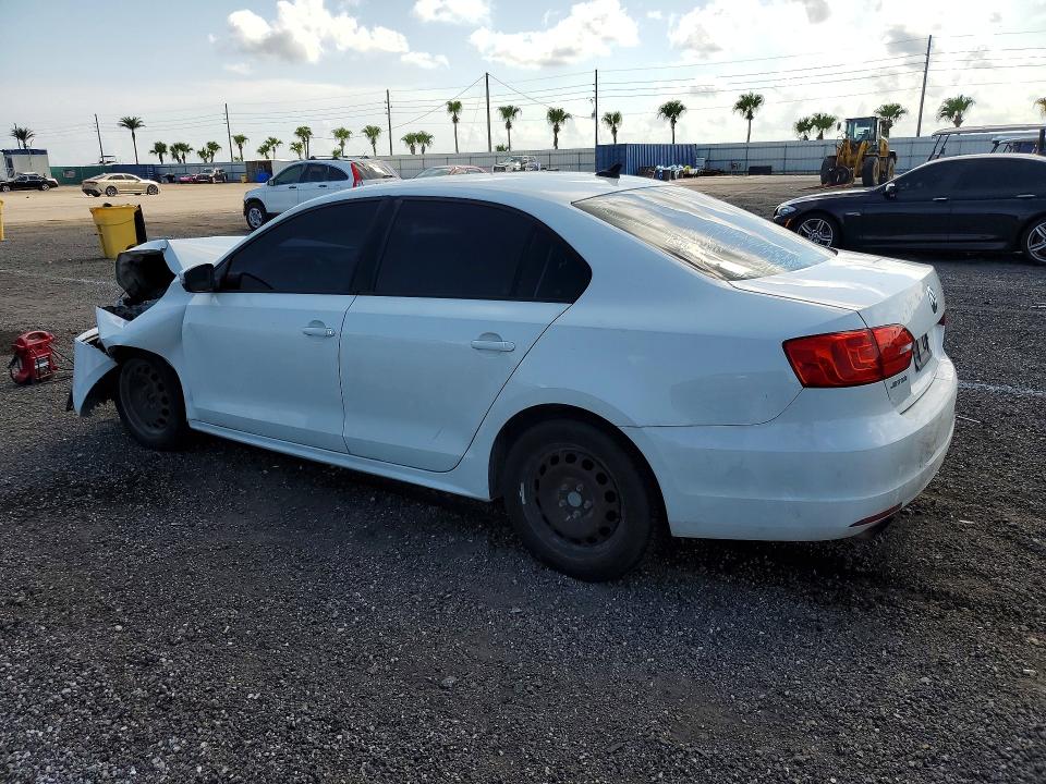 65183346 :رقم المزاد ، 3VWB17AJ3EM325796 vin ، 2014 Volkswagen Jetta مزاد بيع