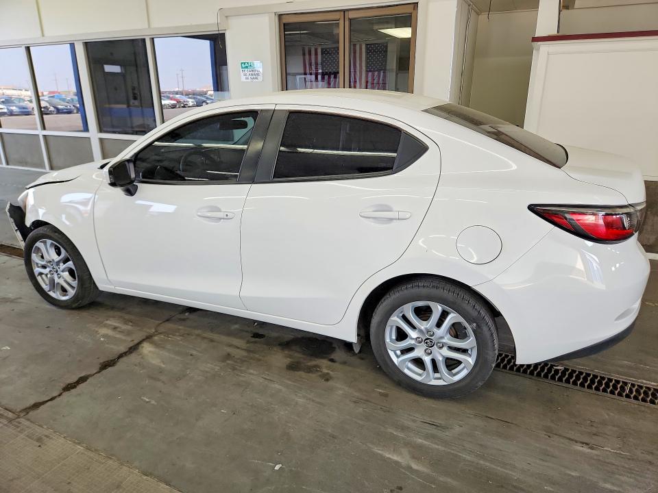 2017 Toyota Yaris მანქანა იყიდება აუქციონზე, vin: 3MYDLBYV4HY172524, აუქციონის ნომერი: 65159216