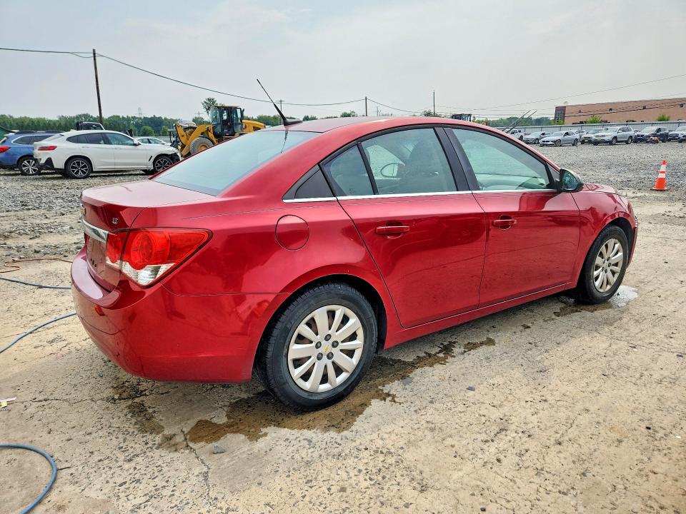 64693306 :رقم المزاد ، 1G1PF5S96B7103786 vin ، 2011 Chevrolet Cruze مزاد بيع