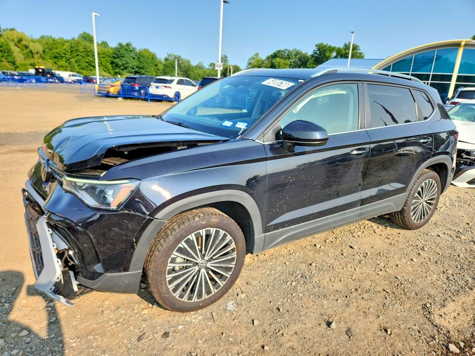 64895766 :رقم المزاد ، 3VVSC7B21SM005801 vin ، 2025 Volkswagen Taos مزاد بيع