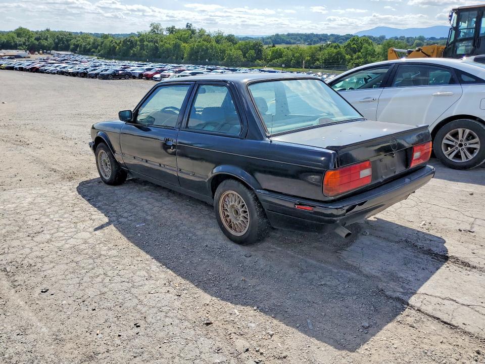 1991 Bmw 318 მანქანა იყიდება აუქციონზე, vin: WBAAF9319MEE72976, აუქციონის ნომერი: 63207846
