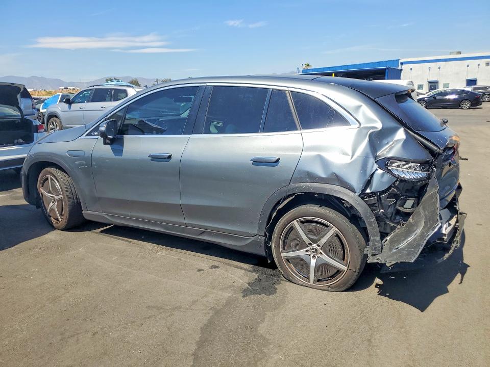 65680816 :رقم المزاد ، 4JGGM1CBXPA038471 vin ، 2023 Mercedes-benz Eqe Suv مزاد بيع