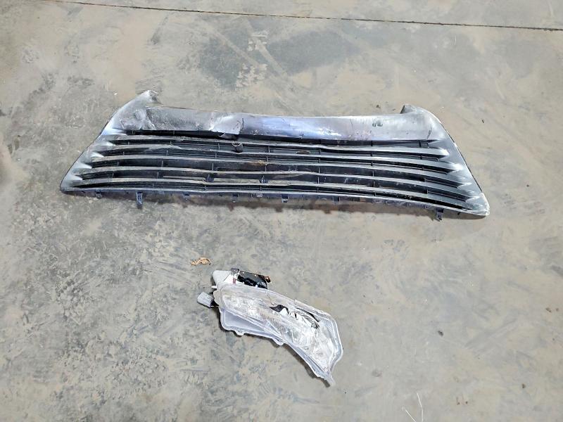 65459156 :رقم المزاد ، 4T1BK1FK4FU567438 vin ، 2015 Toyota Camry مزاد بيع