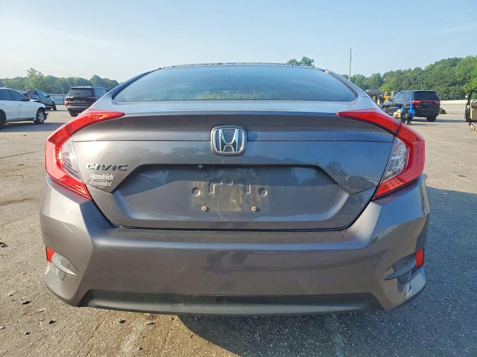 Продажа на аукционе авто 2018 Honda Civic, vin: 2HGFC2F51JH502014, номер лота: 64900506
