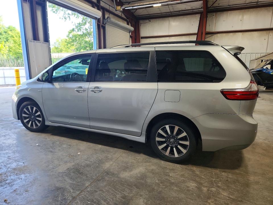 Aukcja sprzedaży 2020 Toyota Sienna, vin: 5TDJZ3DC5LS236709, numer aukcji: 64254136